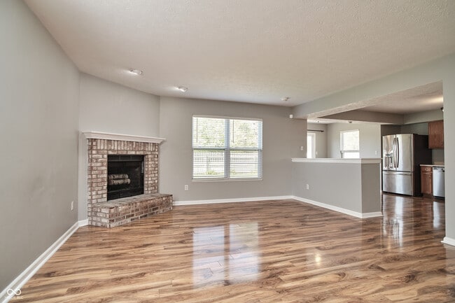 Photo - 10856 Trailwood Dr