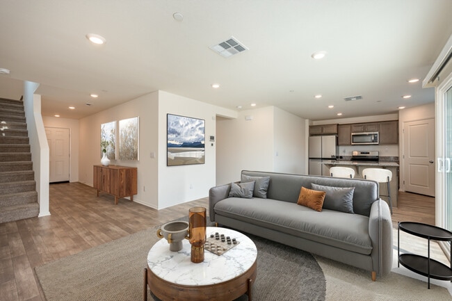 Photo - 28650 New Yorker Ln
