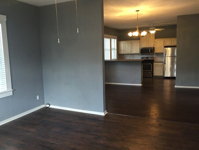 Photo - West Tampa Bungalow - Near UT & Downtown