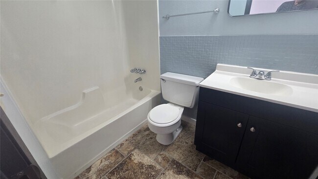 Photo - 1908 Muren Blvd Unit 6