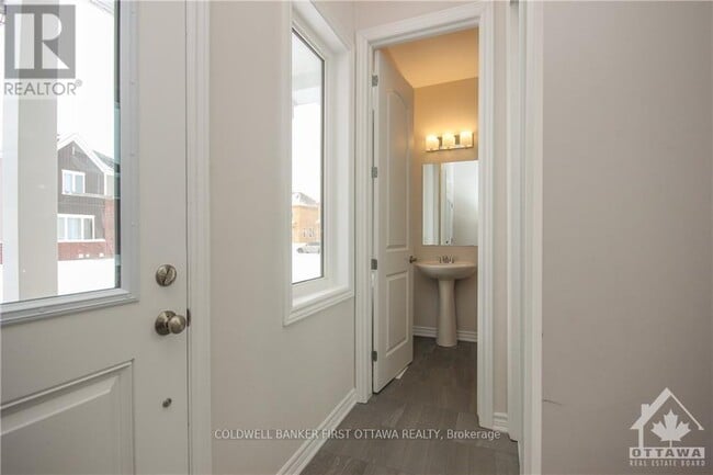 Photo - 72 Focality Cres