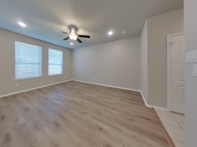 Photo - 40807 Mostyn Hill Dr