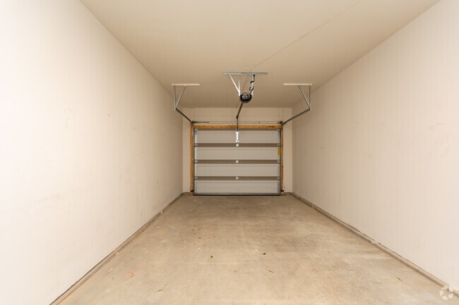 2BR, 2BA - The Vista At Creekside