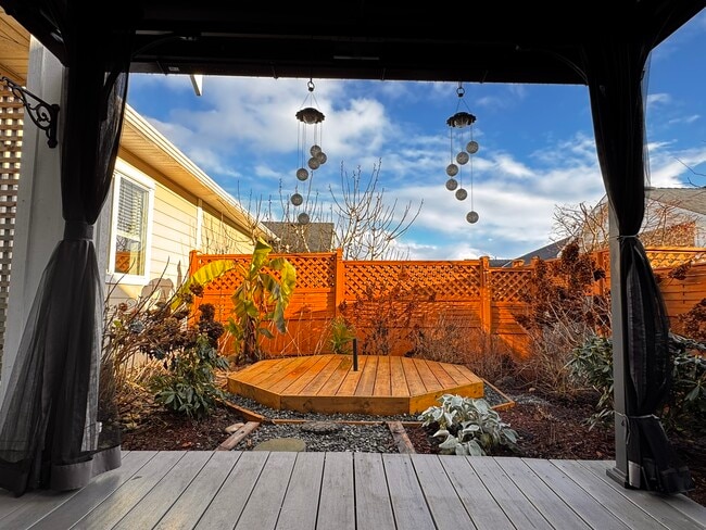 Photo - 3647 Vermont Pl