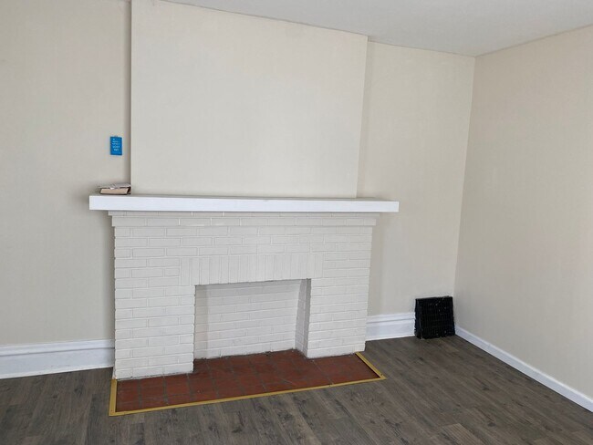 Photo - 1906-1908-1908 Cleveland Ave Unit 1906 Cleveland Ave