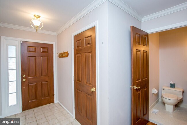 Photo - 9 Sturbridge Ct