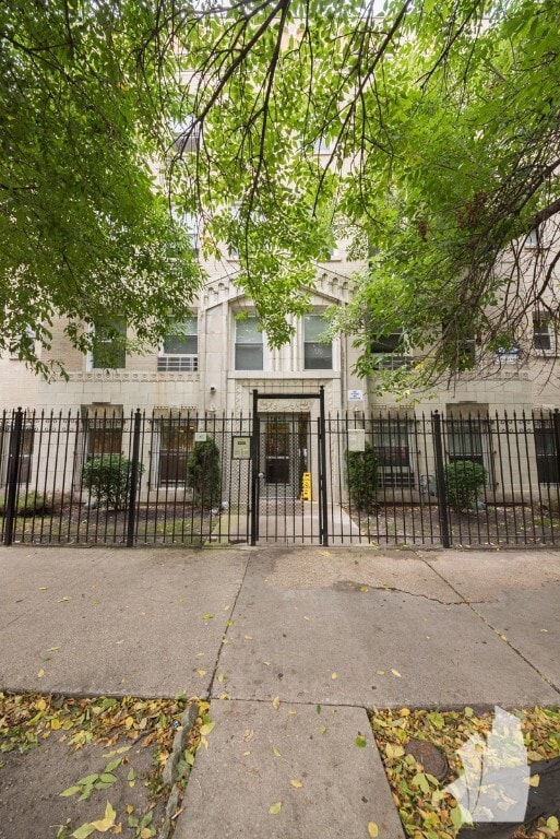 Building Photo - 1848 N Humboldt Blvd Unit 103 Rental