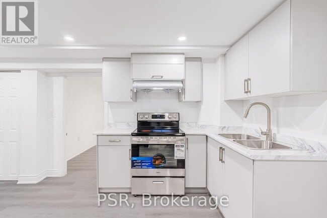 Photo - 24 Skelmore Crescent