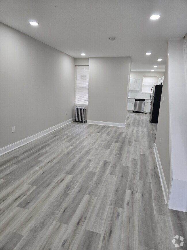 Building Photo - 5340 Delancey St Rental