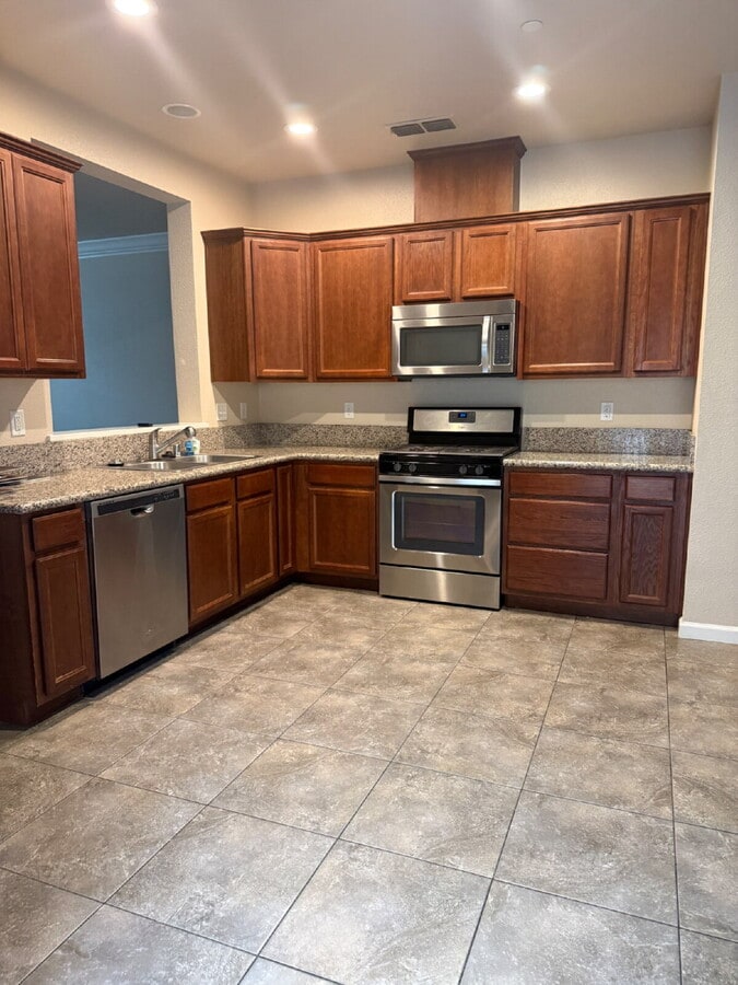 Photo - 669 Mission De Oro Dr