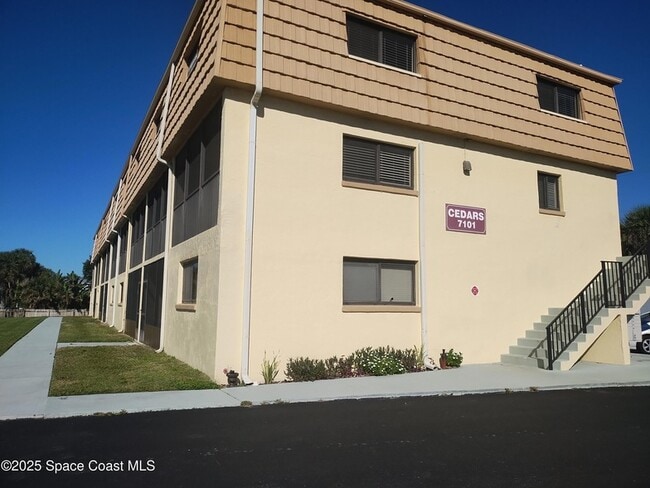 Building Photo - 7101 Ridgewood Ave Unit 201 Rental