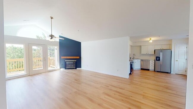 Photo - 1741 Coburn Ct Unit Entire