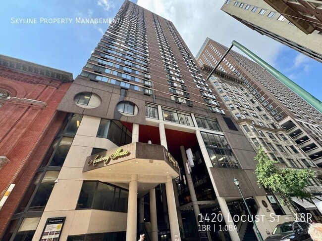 Building Photo - 1420 Locust St Rental