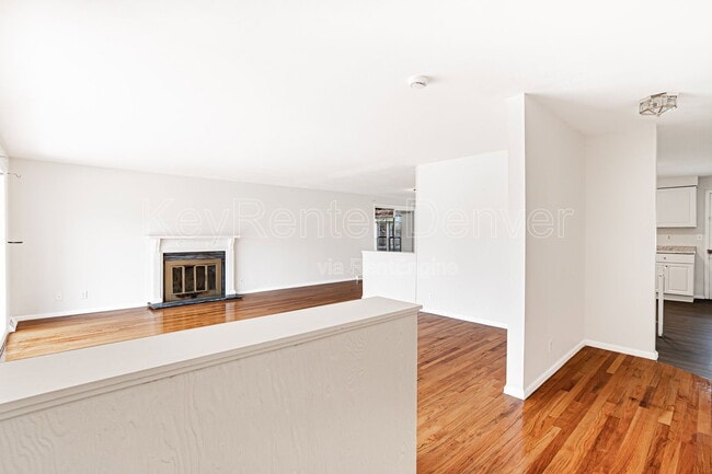 Photo - 5265 W Ontario Ave