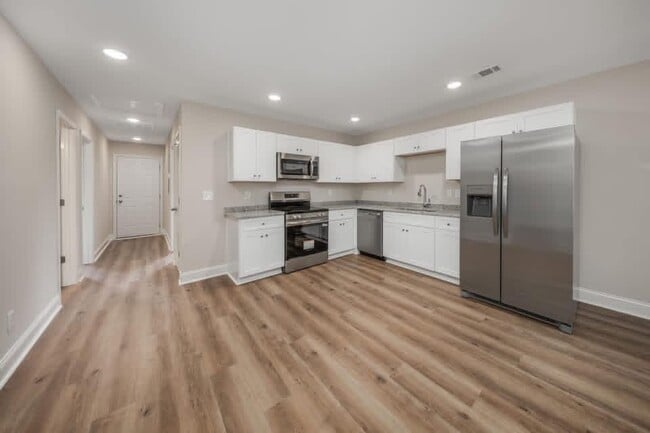 212 Tabor Dr