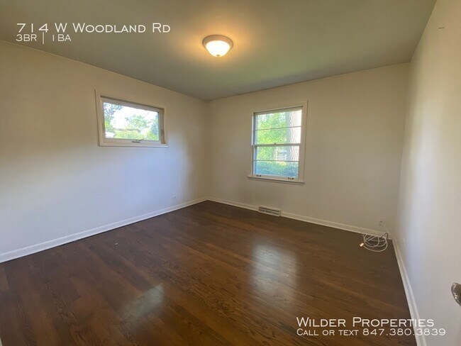 Photo - 714 W Woodland Rd