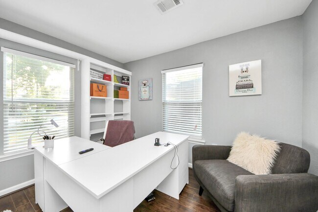 Photo - 3 BR 2 BA Soluna Cottage