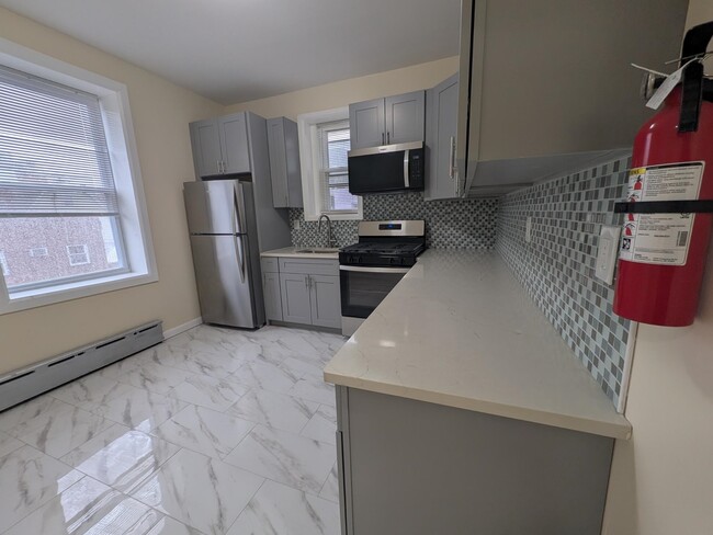 6114 Monroe Pl Unit 2
