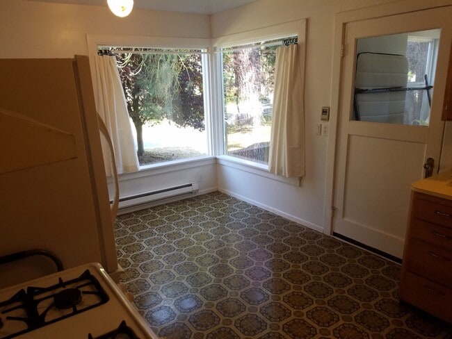 Photo - ***PENDING APPLICATION***Freeland 2 Bedroom, 1 Bathroom