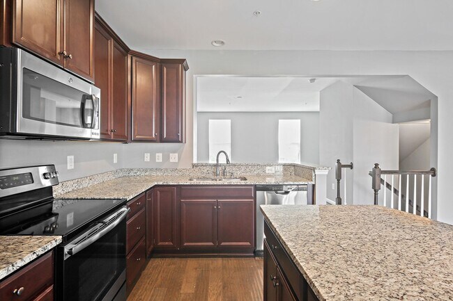 Photo - CREEKSIDE VILLAGE AT TANYARD COVE