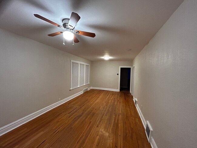 Photo - 5047 W Winona St Unit 1st Floor