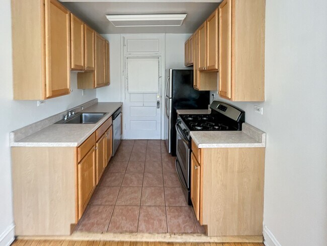 Photo - 1605 W Sunnyside Ave Unit 3w