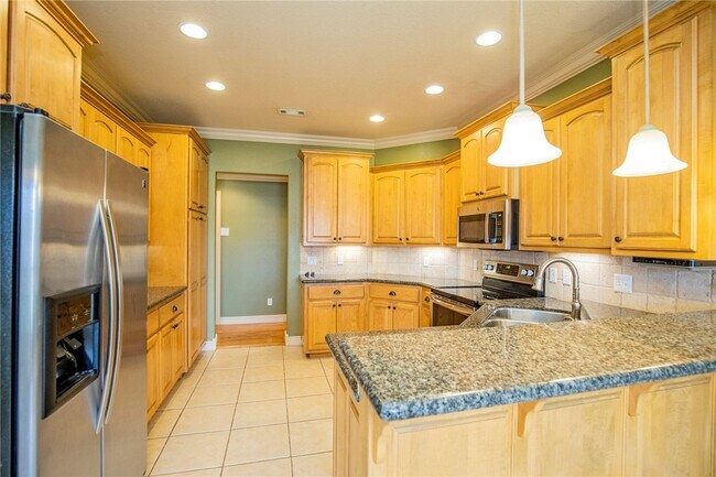Photo - 2308 SW Chinquapin Ave