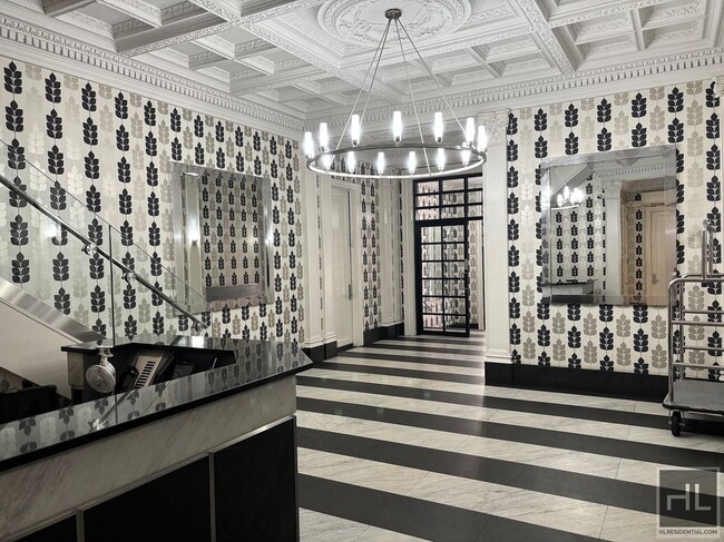 Building Photo - WEST 58 STREET Unit 5C