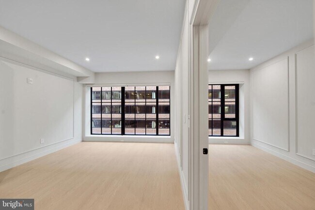 Photo - 2121 Ward Pl NW Unit 304