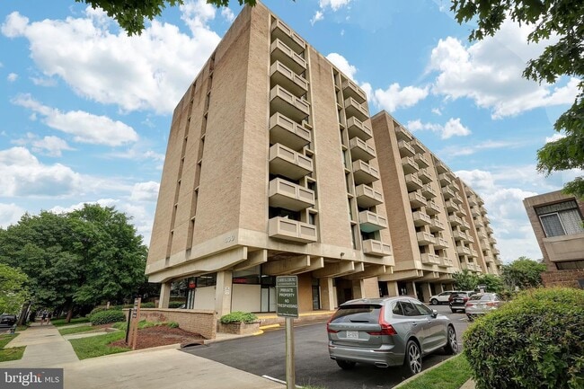Building Photo - 300 M St SW Unit N507 Rental