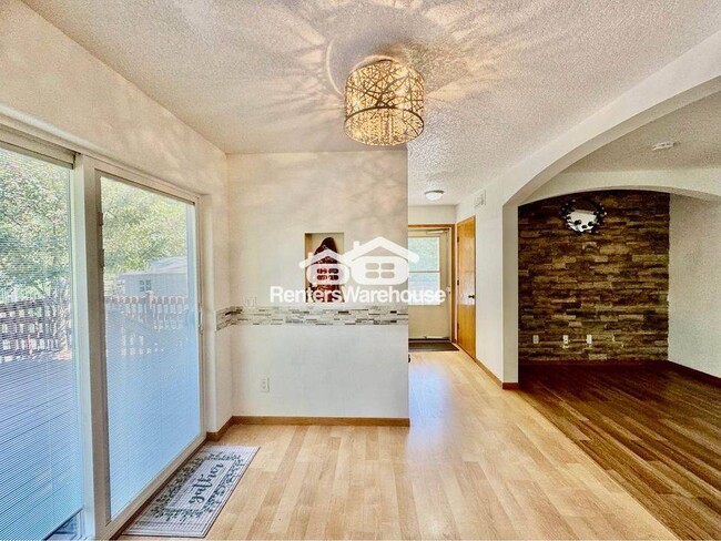 Photo - 1435 University Ave