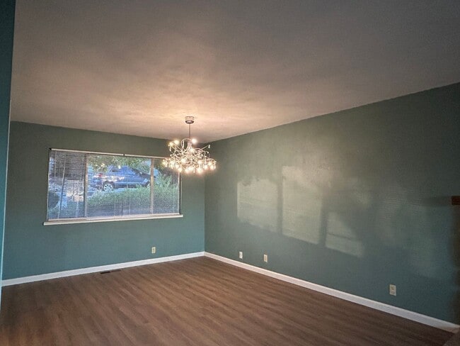 Photo - 6254 Woodman Dr
