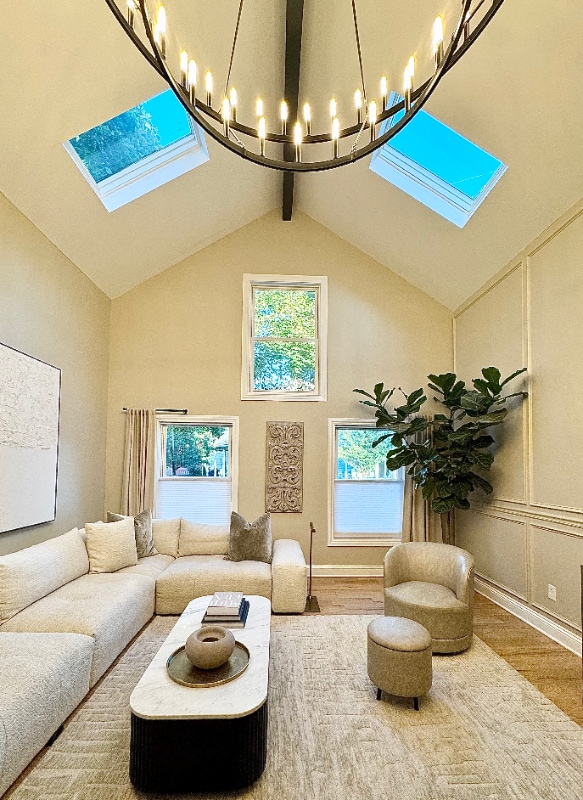 Photo - 1882 W 44th St