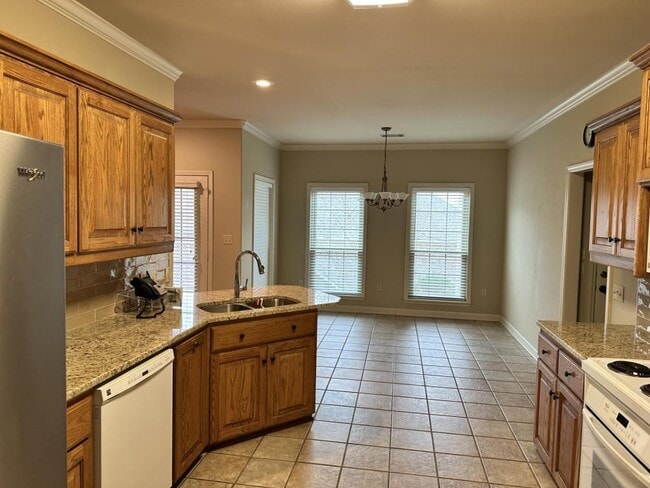 Photo - 105 Summertime Point