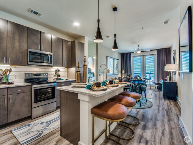 Building Photo - Avalon Castle Hills Rental