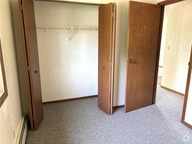 Building Photo - 602 E Warren St Unit #13 Rental