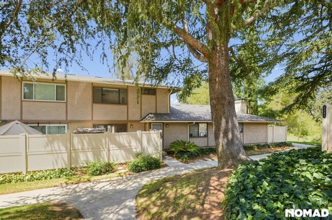 Photo - 5335 Argos St