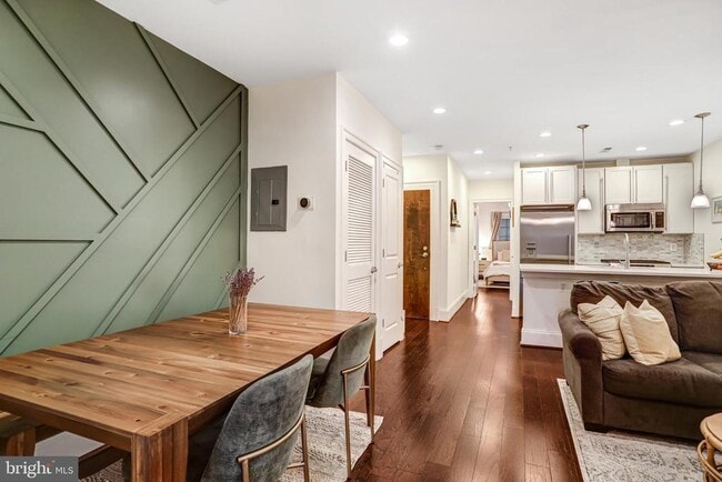 Photo - 3937 Davis Pl NW Unit 1