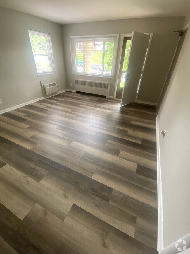 Building Photo - 3608 Schwartze Ave Unit Apt. 2