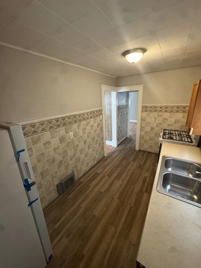 Photo - Well-Maintained 3-Bedroom Single-Family Home – $1,450 Rent | Cleveland