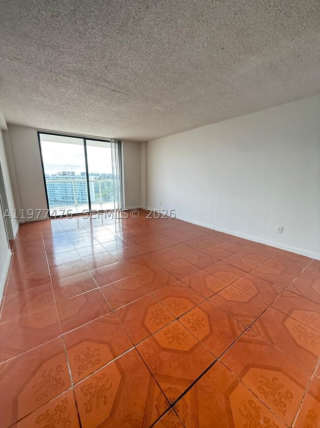 Building Photo - 13499 Biscayne Blvd Unit 1114