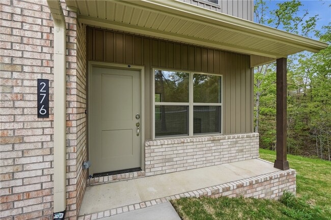 Photo - 276 Kinross Dr