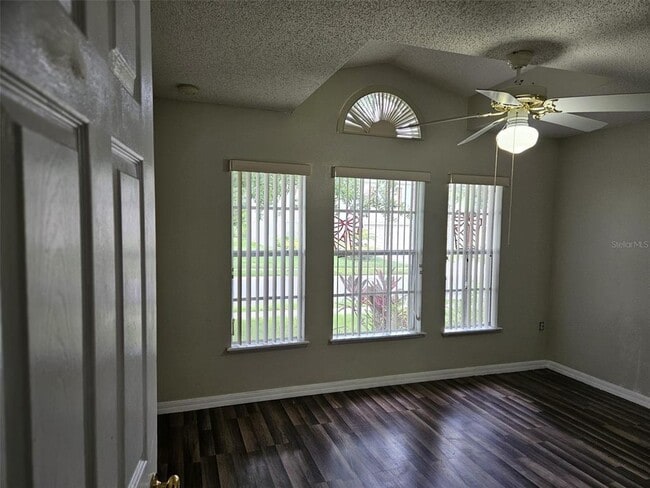 Photo - 605 Blake Ave