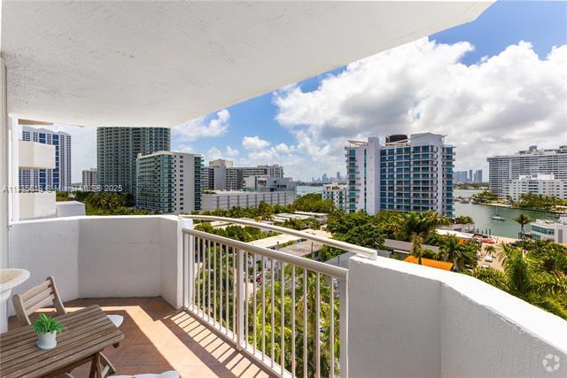 Building Photo - 1621 Bay Rd Unit 906 Rental