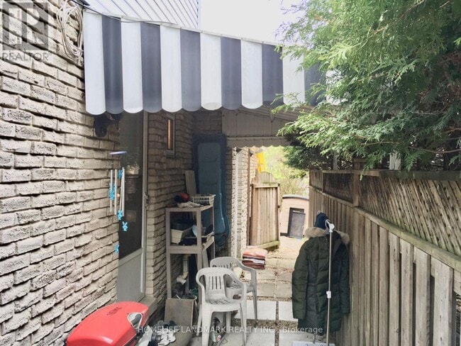 Photo - 29 W Borough St