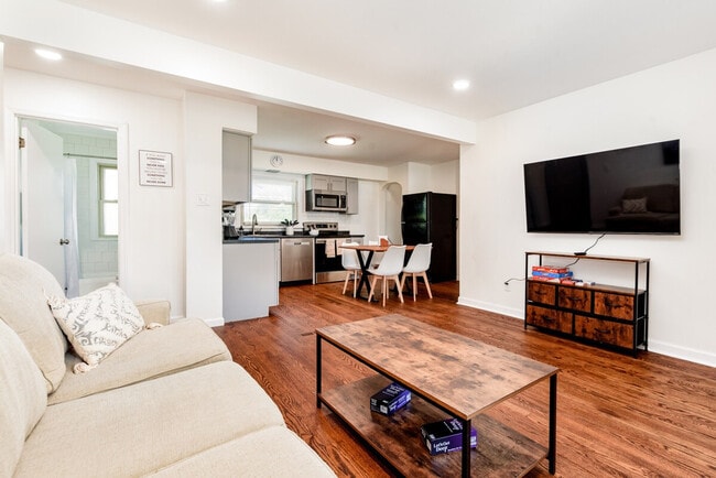 Building Photo - 4423 Vance Ave Unit SI ID1472883P