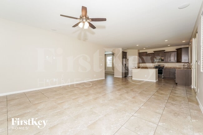 5717 Tideview St