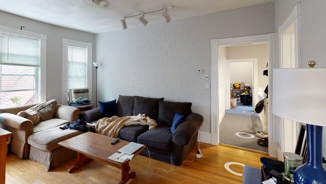 Photo - 17 Beacon St Unit 3