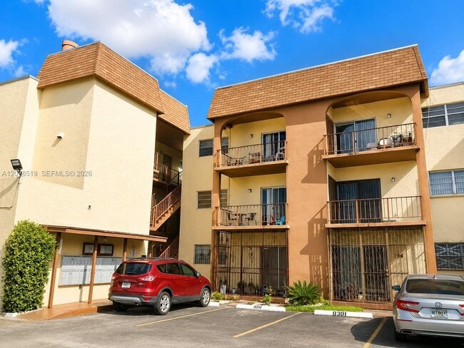 Photo - 10850 W Flagler St Unit # D314