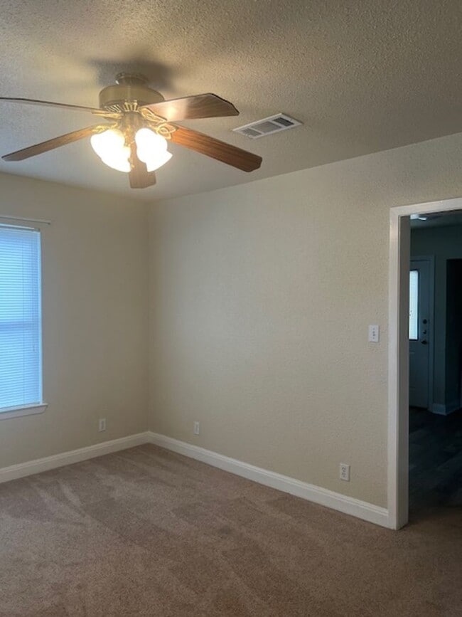 Photo - 2 Bedroom 1 Bathroom Old Town Home